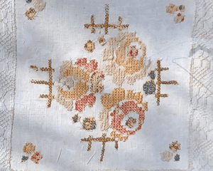 Abdruck von Leinen in Ton